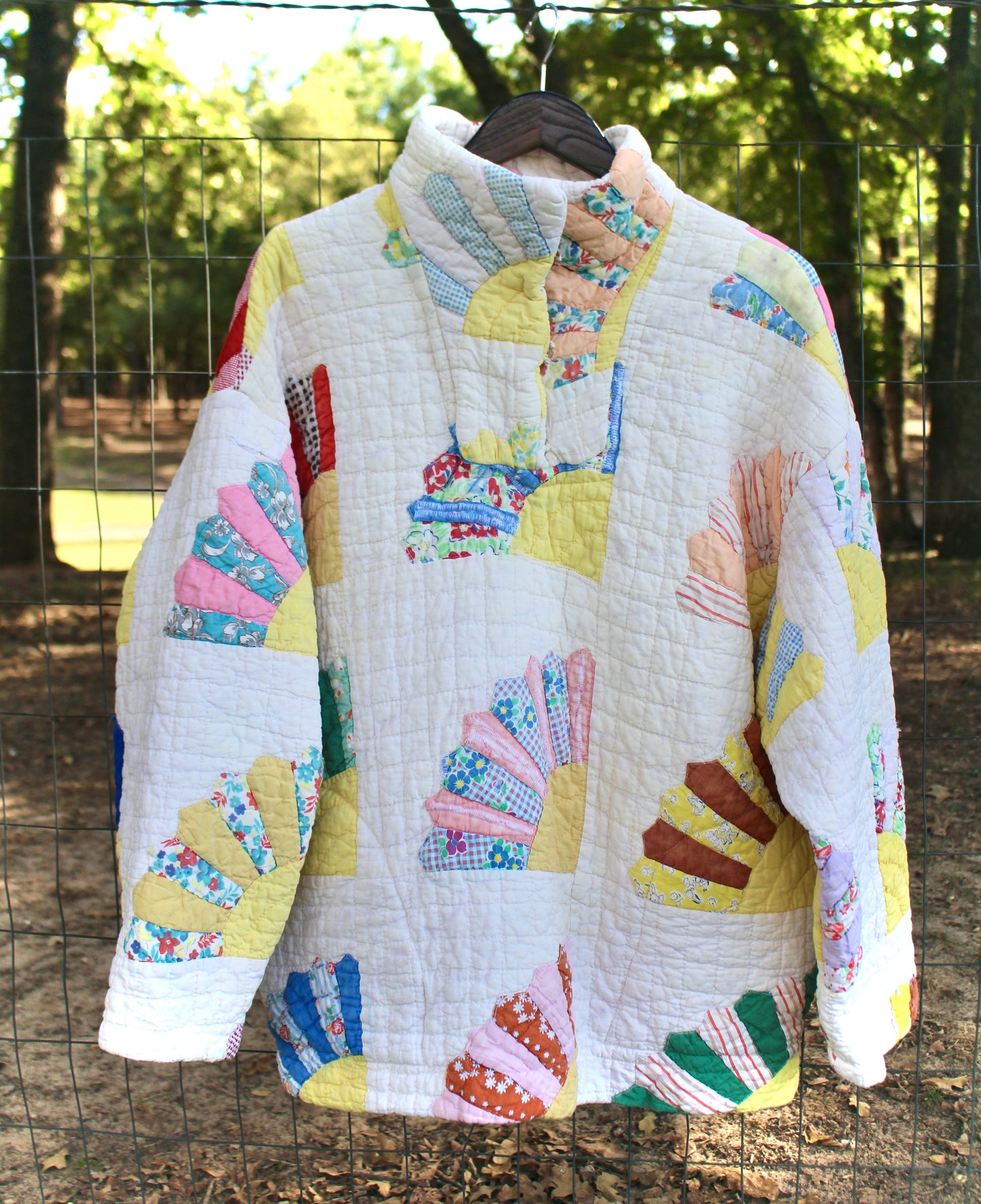 Fan Quilt Pullover size Large